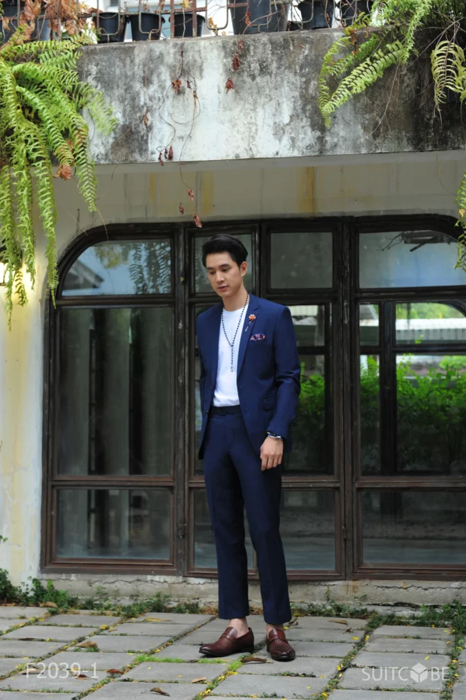 สูทสีกรม
