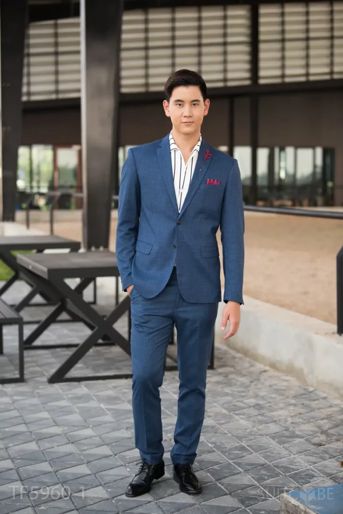 สูทสีกรม