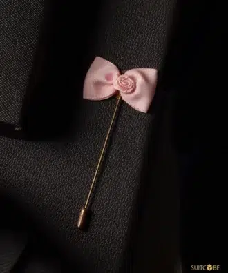 Lapel pin