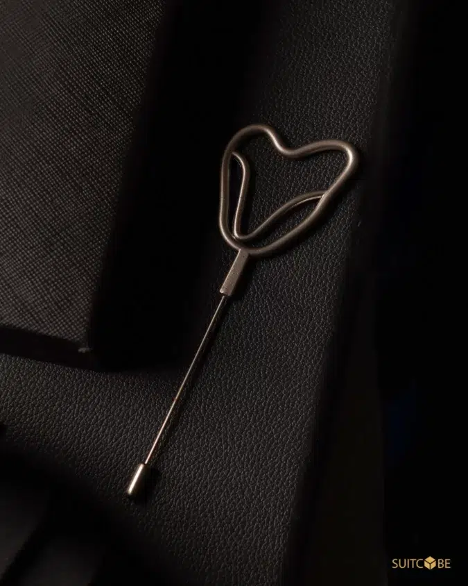 Lapel pin