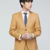 สูทสีเหลือง