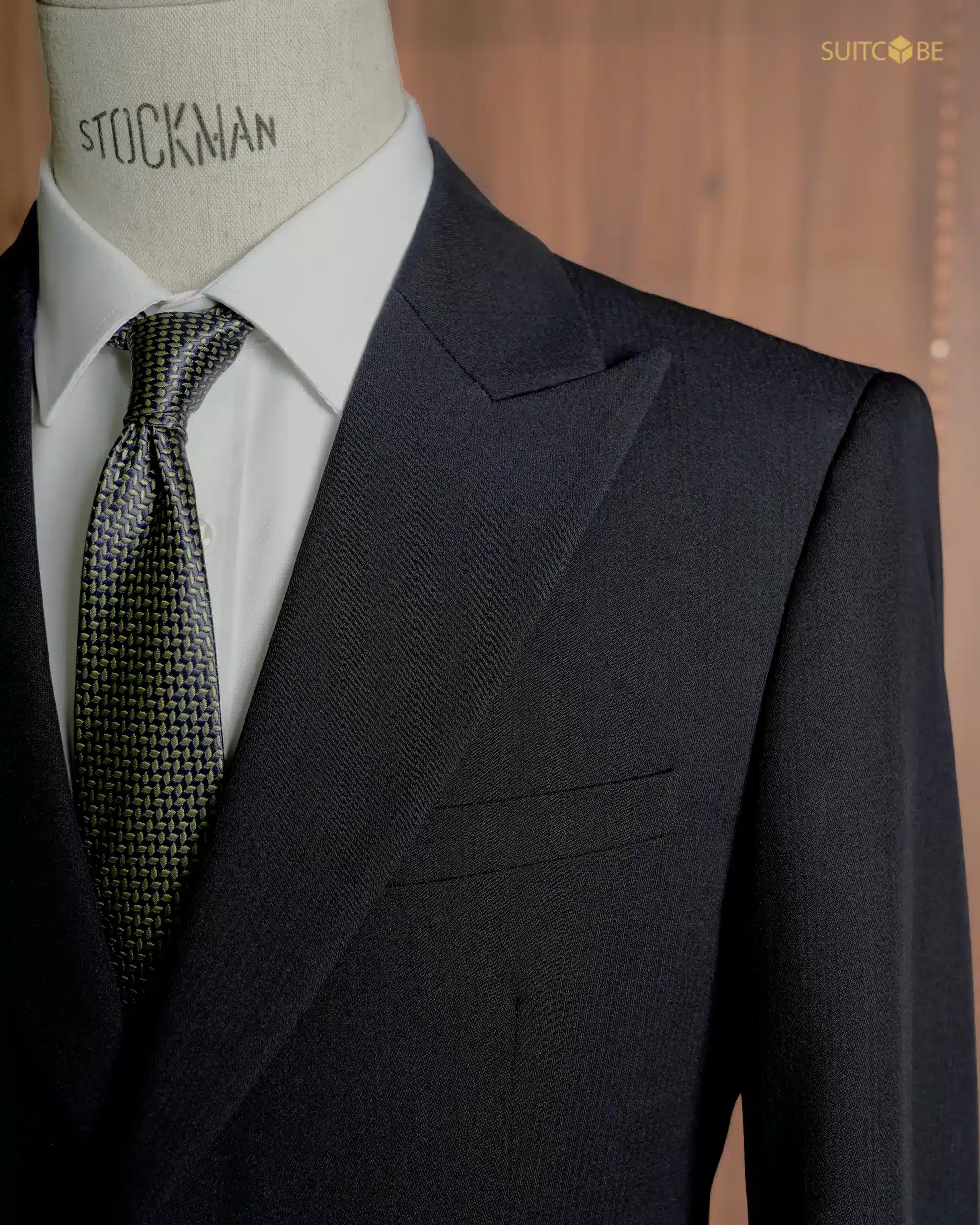 สูทสีกรม