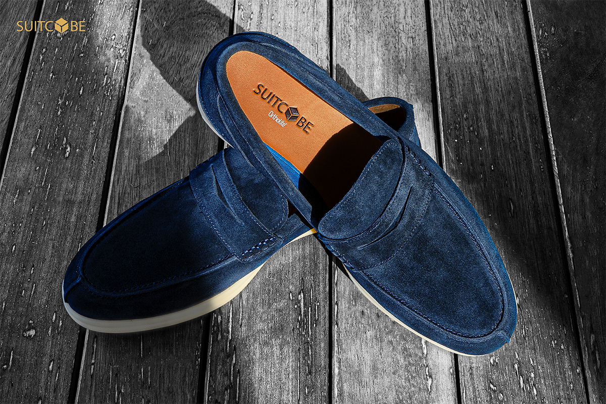 รองเท้าหนังสีกรม