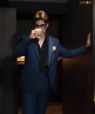 สูทสีกรม