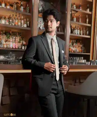 สูทสีเทา