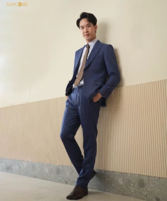 สูทสีกรมท่า