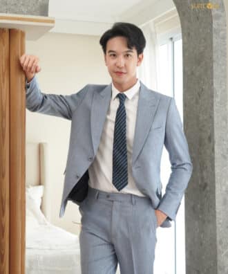 สูทสีเทา