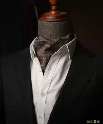 Ascot tie scarf
