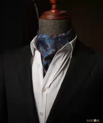 Ascot tie scarf