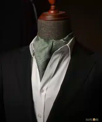 Ascot tie scarf