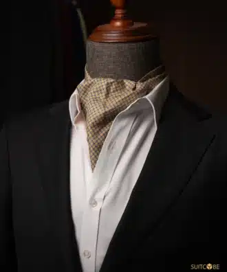Ascot tie scarf