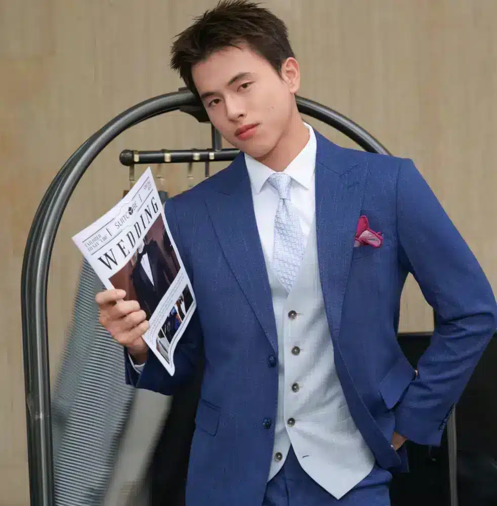 สูทสีน้ำเงิน