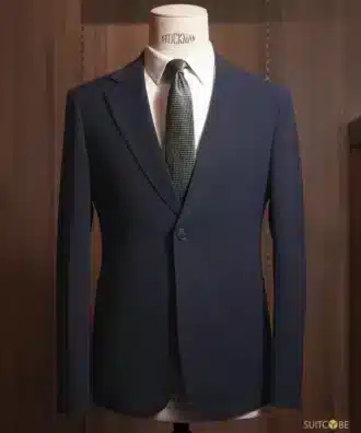 สูทสีกรมท่า