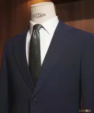 สูทสีกรมท่า