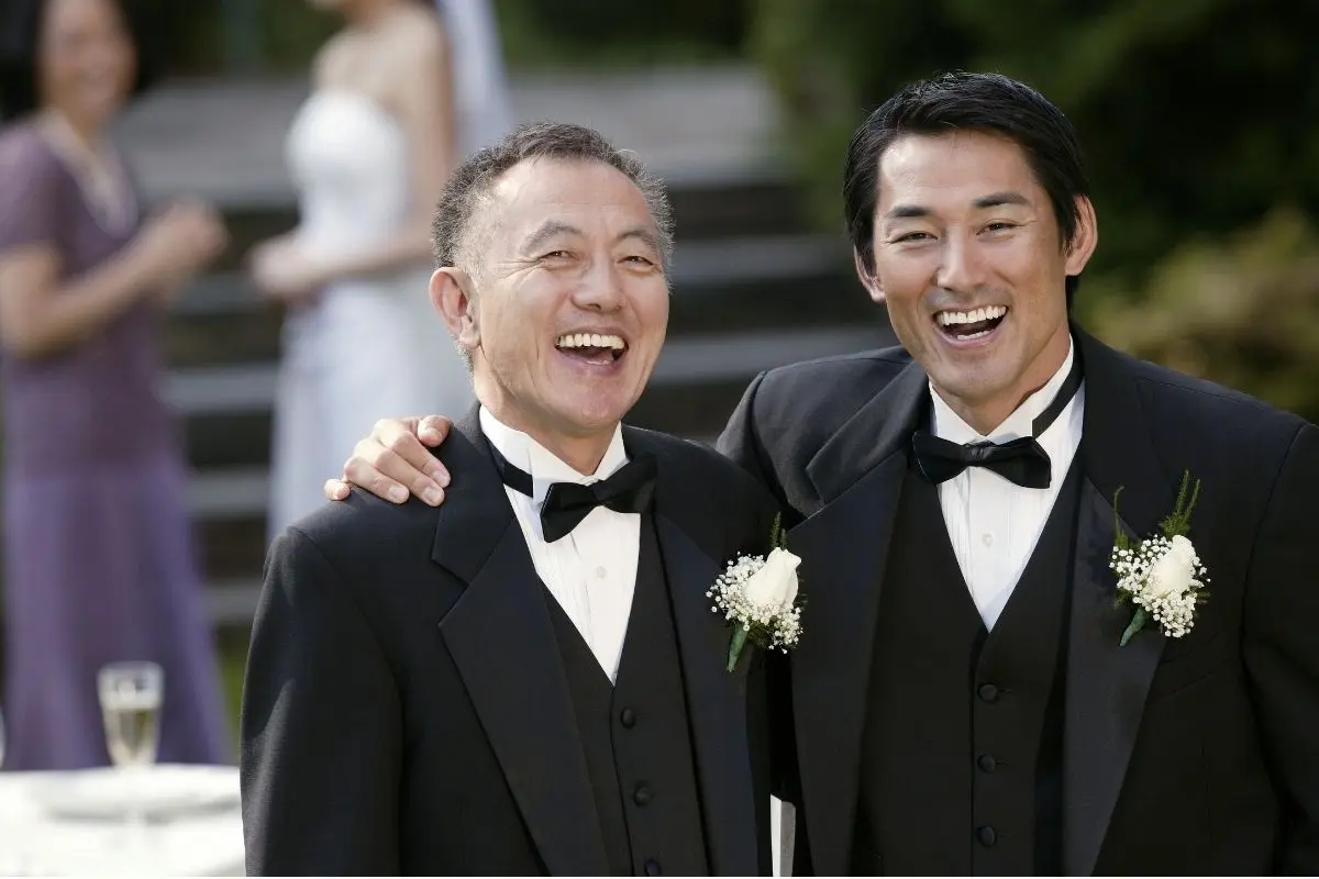 ชุดสูทพ่อเจ้าบ่าว