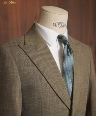 สูทสีน้ำตาล