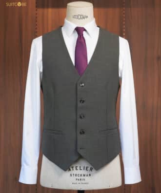 เสื้อกั๊กสีเทา