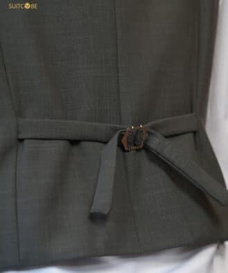 เสื้อกั๊กสีเทา