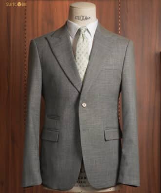 เสื้อสูทสีเทา