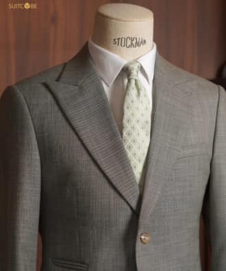 เสื้อสูทสีเทา